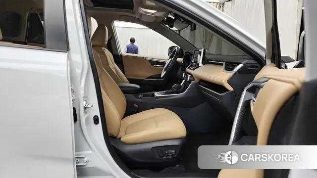 Toyota RAV4 5th Generation 2025 Белый из Кореи, фото 2