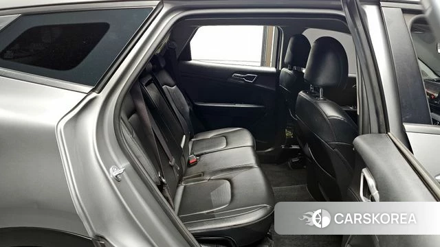 Kia Sportage 5th Generation 2022 Серебряный из Кореи, фото 2