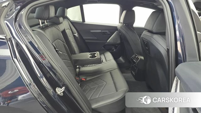 BMW 5 Series (G60) 2024 Черный из Кореи, фото 2