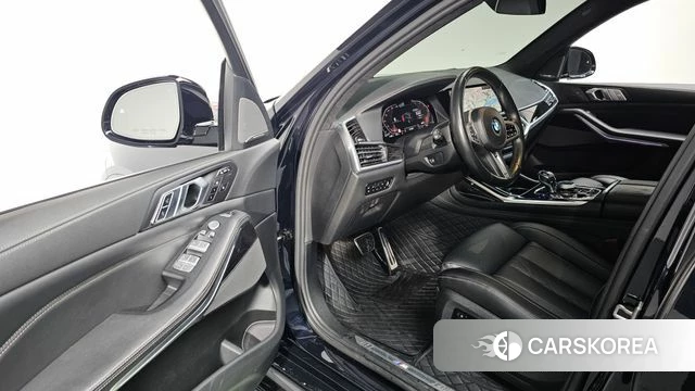 BMW X7 (G07) 2020 Черный из Кореи, фото 2