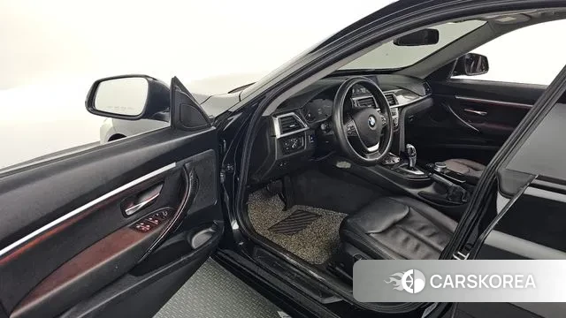 BMW 3 Series GT (F34) 2018 Черный из Кореи, фото 2