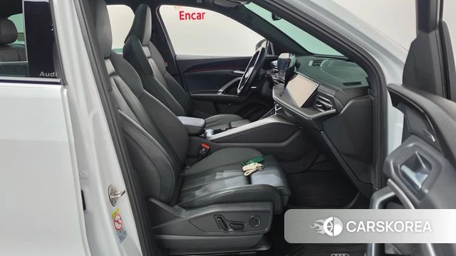 Audi Q5 (80A) 2025 Белый из Кореи, фото 2