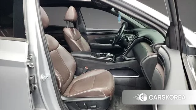 Hyundai Tucson (NX4) 2021 Серебряный из Кореи, фото 2