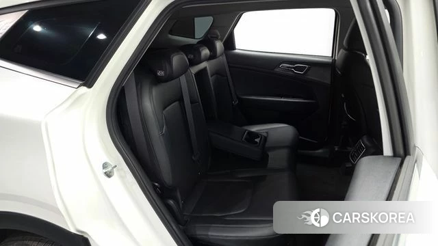 Kia Sportage 5th Generation 2021 Белый из Кореи, фото 2