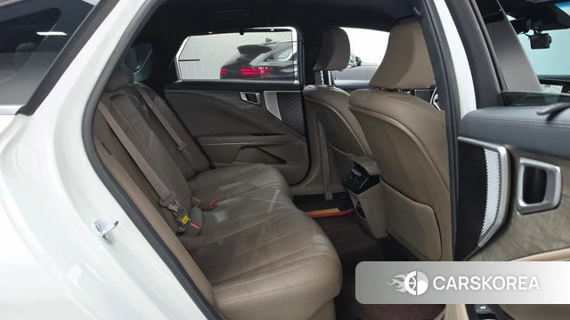 Kia K8 Hybrid 2023 Белый из Кореи, фото 2