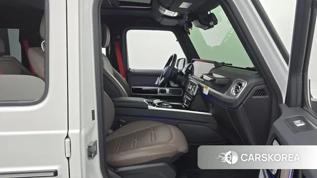 Mercedes-Benz G-Class W463b 2023 Белый из Кореи, фото 2