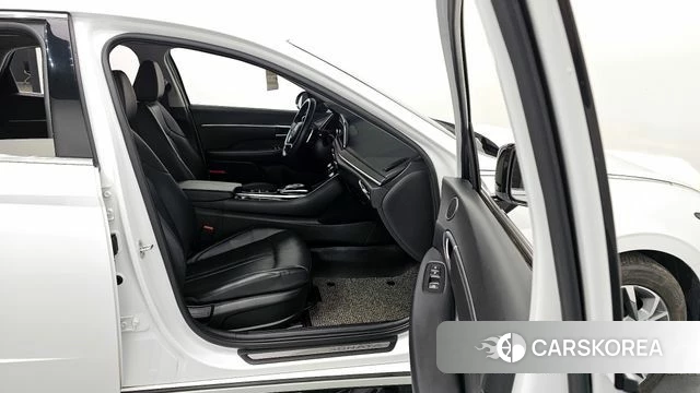 Hyundai Sonata (DN8) 2021 Белый из Кореи, фото 2