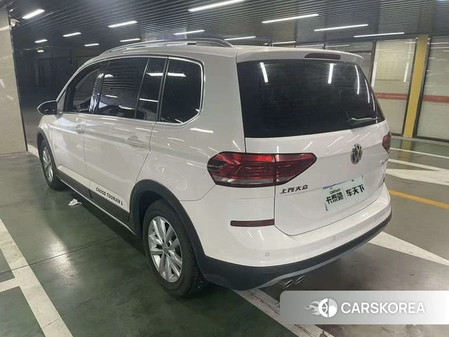 Volkswagen Touran L 2021 Белый из Китая, фото 2