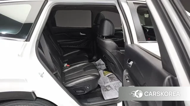 Hyundai The New Santa Fe 2023 Белый из Кореи, фото 2