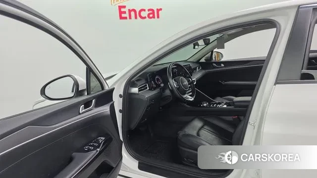 Kia K5 3rd generation 2021 Белый из Кореи, фото 2