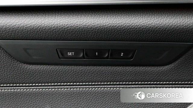 BMW 5 Series (G30) 2019 Белый из Кореи, фото 2