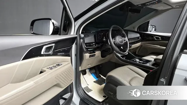 Kia The New Carnival 4th Generation 2024 Серебристо-серый из Кореи, фото 2