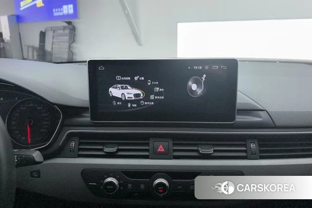 Audi A4L 2019 Темно-серый из Китая, фото 2