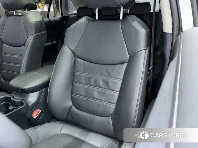 Toyota RAV4 Rongfang 2023 Белый из Китая, фото 2