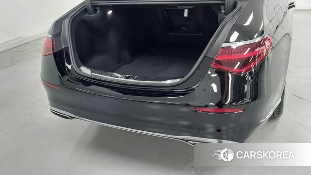 Mercedes-Benz S-Class W223 2024 Черный из Кореи, фото 2