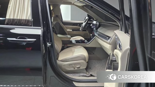 Kia Carnival 4th generation 2022 Черный из Кореи, фото 2