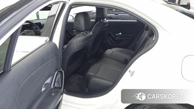 Mercedes-Benz A-Class W177 2020 Белый из Кореи, фото 2