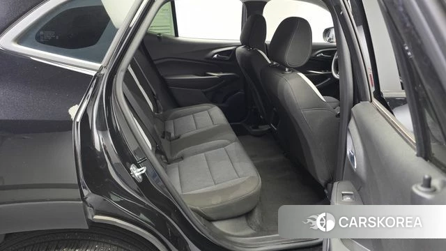 Chevrolet (GM Daewoo) Trax Crossover 2023 Черный из Кореи, фото 2