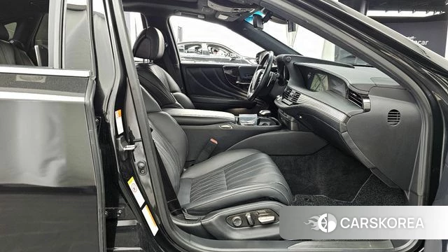 Lexus LS500h 5th generation 2018 Черный из Кореи, фото 2