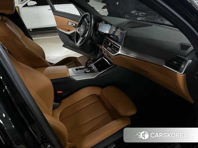 BMW 3 Series (G20) 2022 Черный из Кореи, фото 2