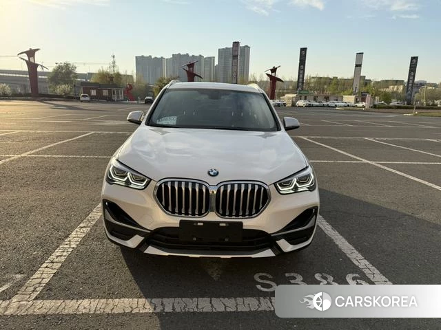 BMW X1 2022 Белый из Китая, фото 2