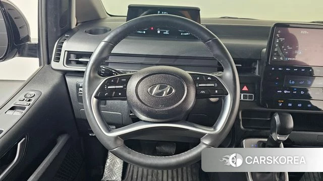 Hyundai Staria 2023 Черный из Кореи, фото 2