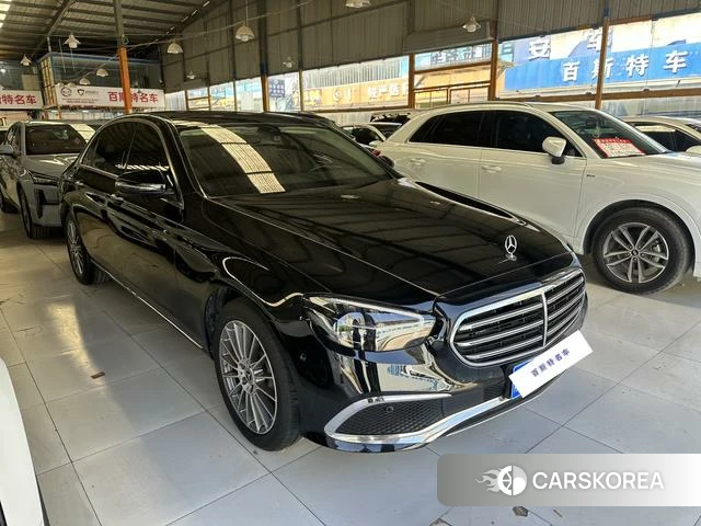Mercedes-Benz E-class 2022 Черный из Китая, фото 2