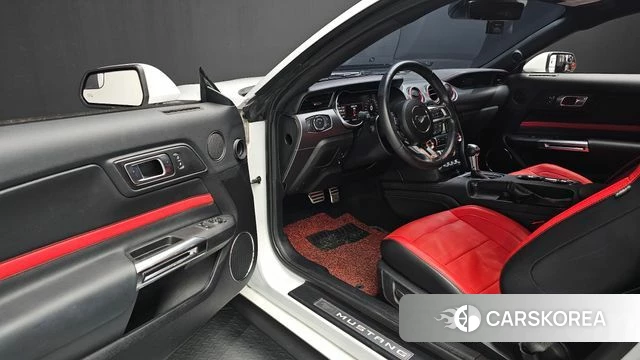 Ford Mustang 2020 Белый из Кореи, фото 2