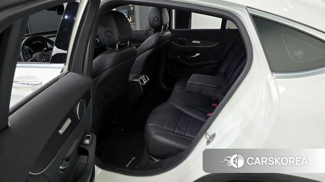Mercedes-Benz GLC-Class X253 2021 Белый из Кореи, фото 2