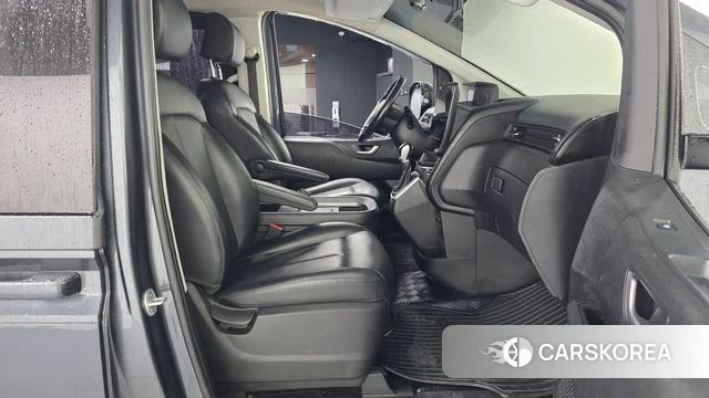 Hyundai Staria 2021 Серый из Кореи, фото 2