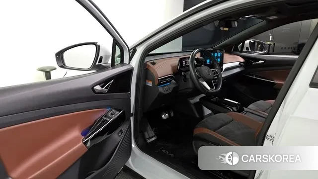 Volkswagen ID.4 2022 Белый из Кореи, фото 2