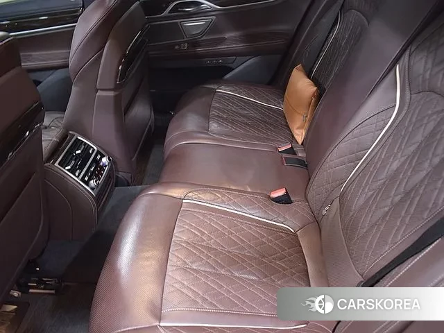 BMW 7 Series (G11) 2020 Серый из Кореи, фото 2