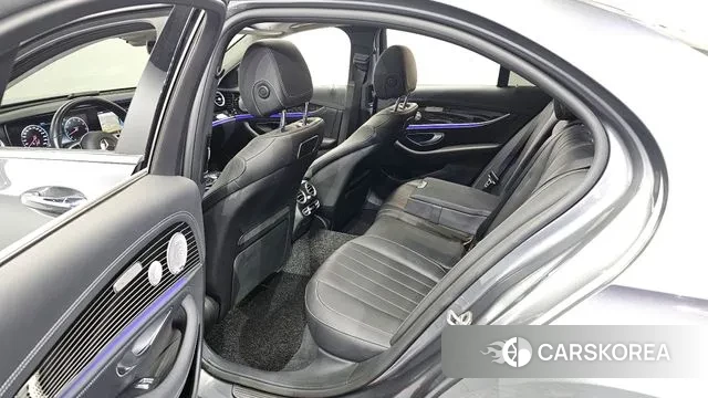 Mercedes-Benz E-Class W213 2019 Серый из Кореи, фото 2