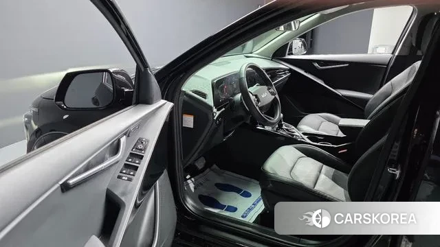 Kia Di Ol Nu Niro 2022 Черный из Кореи, фото 2