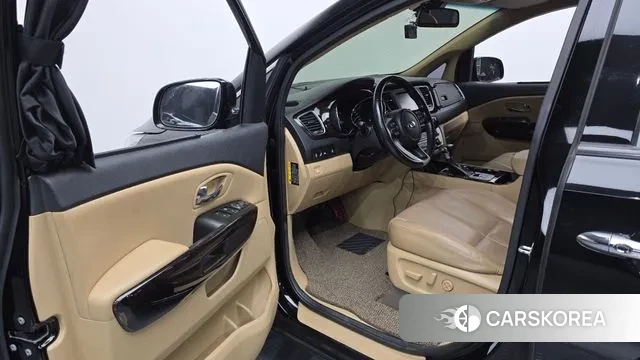 Kia The New Carnival 2018 Черный из Кореи, фото 2