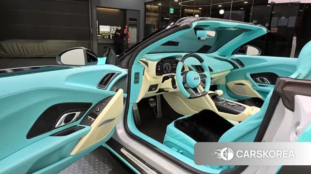 Audi R8 (4S) 2021 Небесно-голубой из Кореи, фото 2