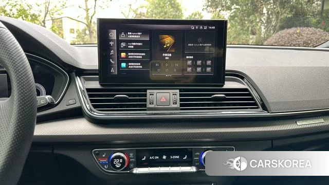 Audi Q5L Sportback 2021 Темно-серый из Китая, фото 2