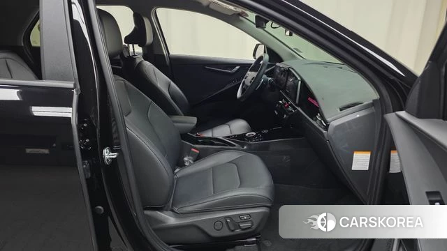 Kia Di Ol Nu Niro 2023 Черный из Кореи, фото 2