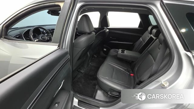 Hyundai Tucson (NX4) 2021 Серебряный из Кореи, фото 2