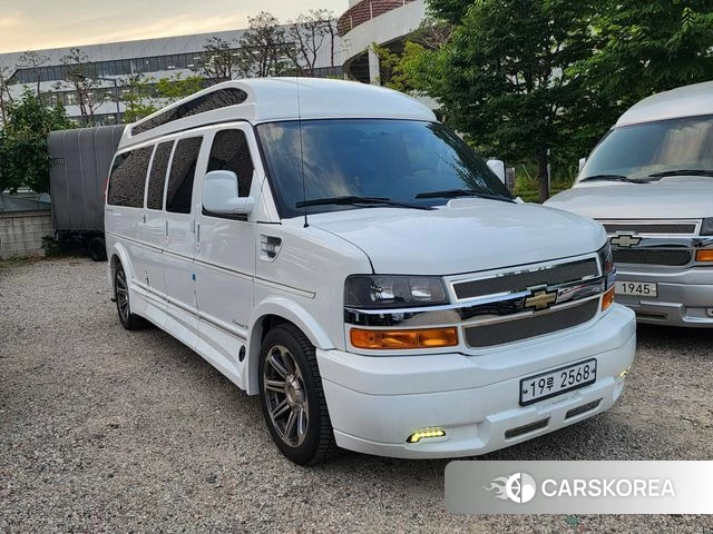 Chevrolet Express Van 2018 Белый из Кореи, фото 2