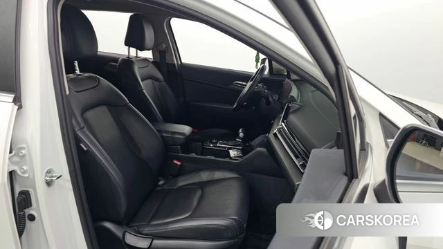 Kia Sportage 5th Generation 2022 Белый из Кореи, фото 2