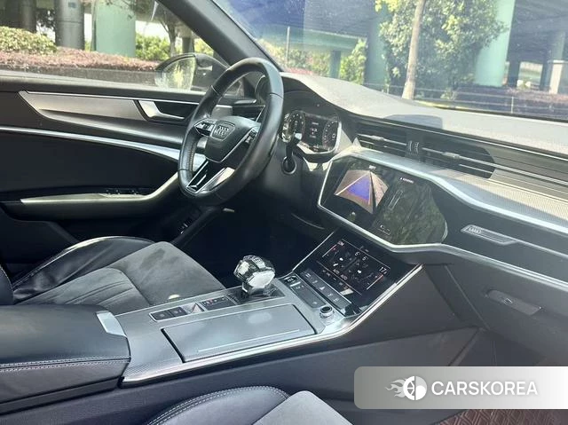 Audi A6L 2021 Черный из Китая, фото 2