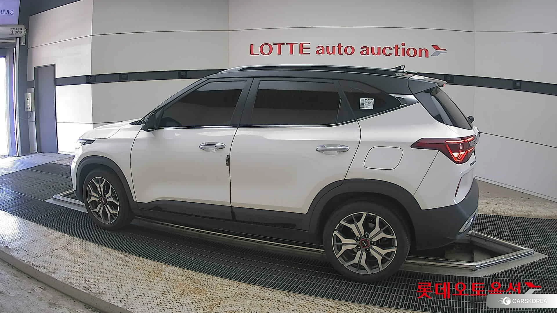 Kia Seltos 2020 Белый из Кореи, фото 2