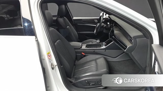 Audi A6 (C8) 2020 Белый из Кореи, фото 2