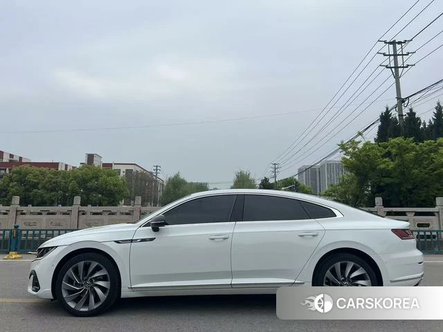 Volkswagen CC 2023 Белый из Китая, фото 2