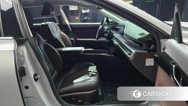 Hyundai Grandeur Hybrid (GN7) 2023 Белый из Кореи, фото 2