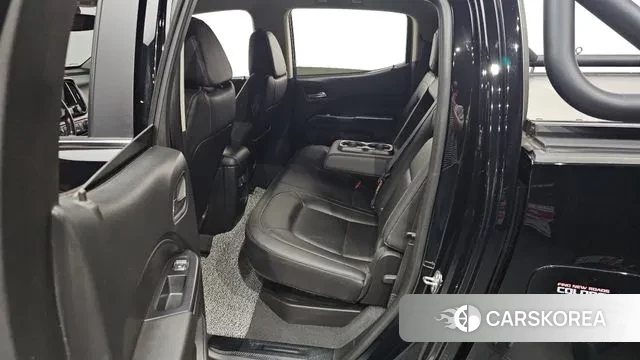 Chevrolet (GM Daewoo) Real New Colorado 2022 Черный из Кореи, фото 2