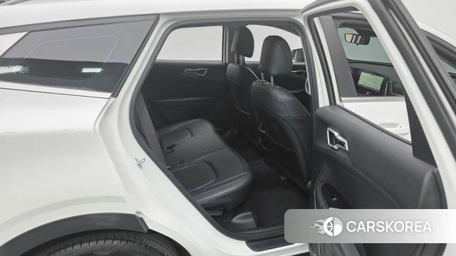 Kia Sportage 5th Generation 2022 Белый из Кореи, фото 2