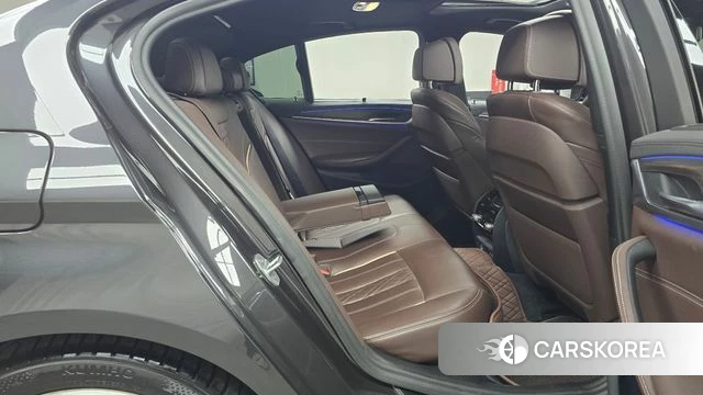 BMW 5 Series (G30) 2019 Серый из Кореи, фото 2