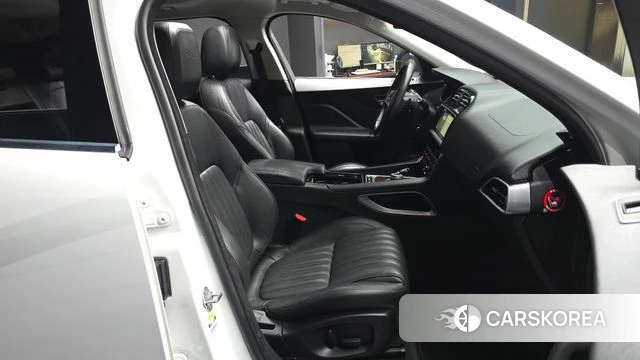 Jaguar F-PACE 2018 Белый из Кореи, фото 2